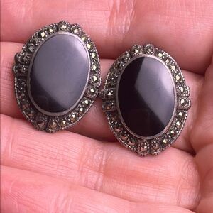 Vintage Charles Winston 925 Sterling Silver Marcasite & Onyx earrings